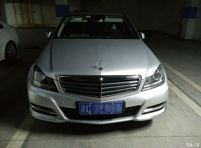 【图】11款c200时尚换装立标中网,另一种感觉~_奔驰c级论坛_汽车之家