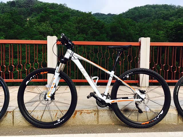 偏爱小众理所当然入手ucc德曼特l