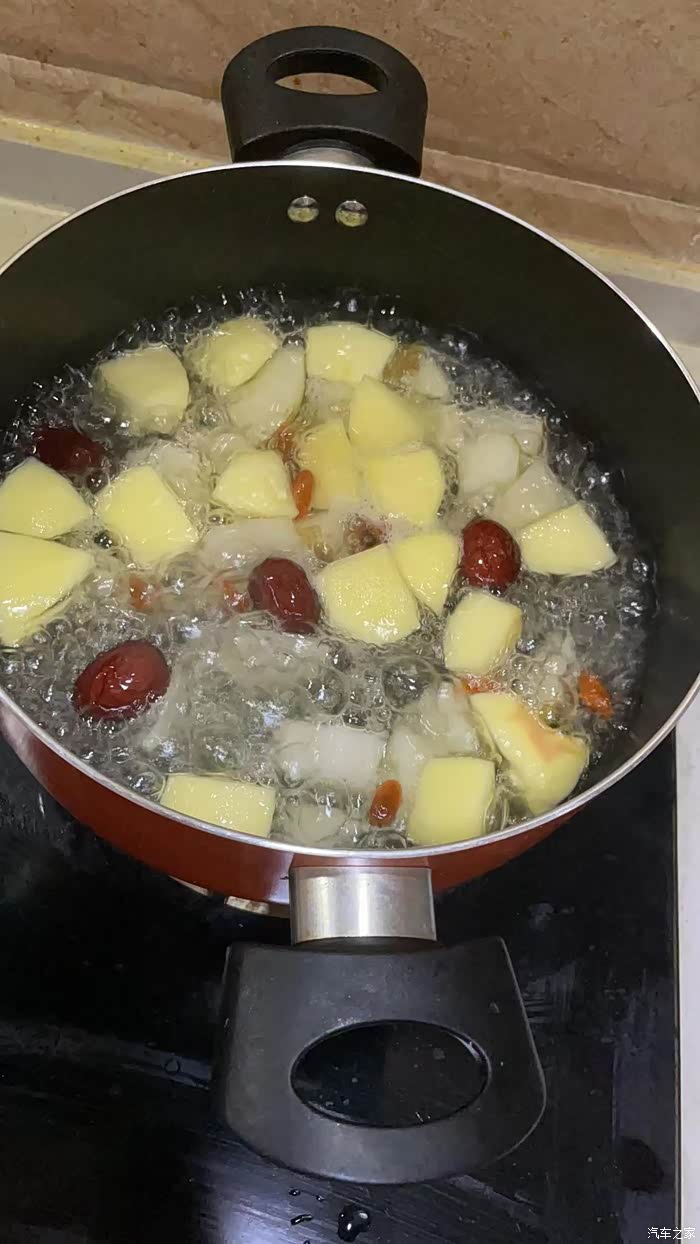 煮梨水煮梨汤