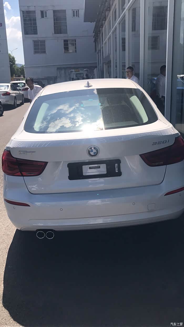 宝马320igt提车作业