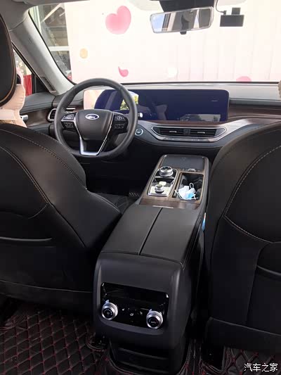 自驾游首选—福特领裕