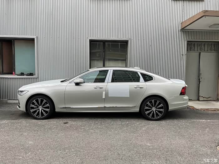 【图】值得用心去感受:2022款s90智雅 白桦银 灰内 提车作业_沃尔沃