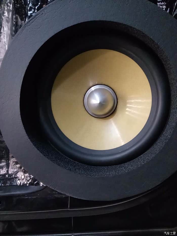 汕头车韵本田crv音响改装黄金声学诠释音响改装对车子性能的影响