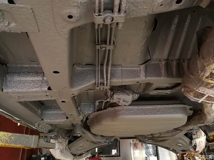 宝骏730底盘装甲