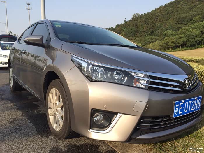 大家觉得柏青铜色的卡罗拉丑吗?