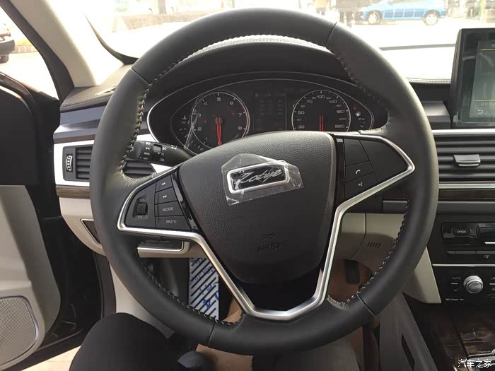 众泰z700 1.8t手动典雅型提车作业!