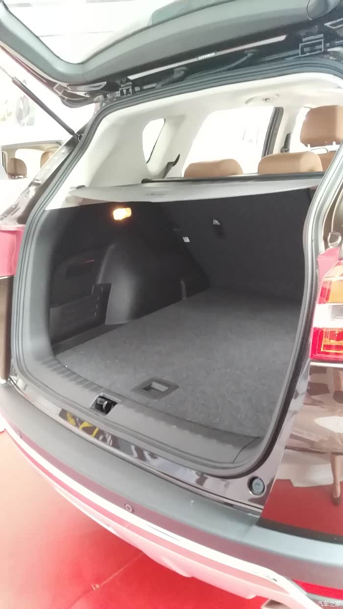 【图】进店看实车——mx5_东风风度mx5论坛_汽车之家论坛