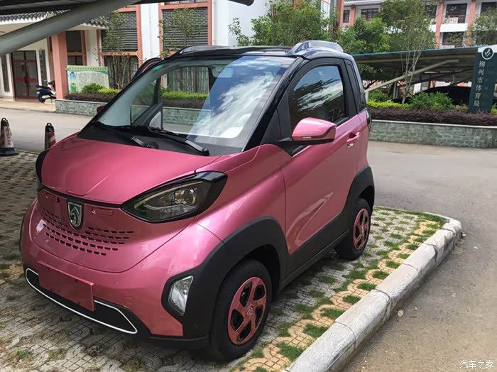 全球首辆粉色小e提车记