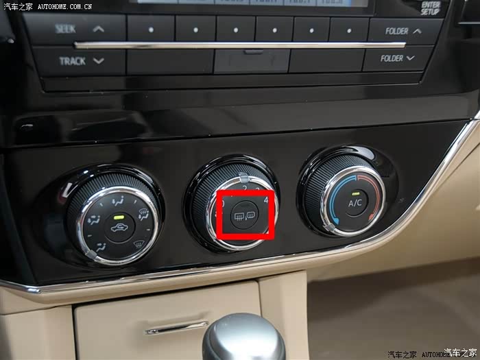 自动低配卡罗拉有后视镜加热吗