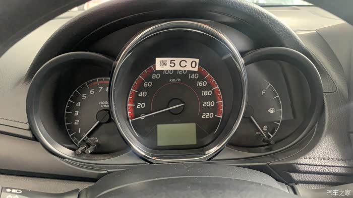 新威驰的仪表盘看起来动感大气