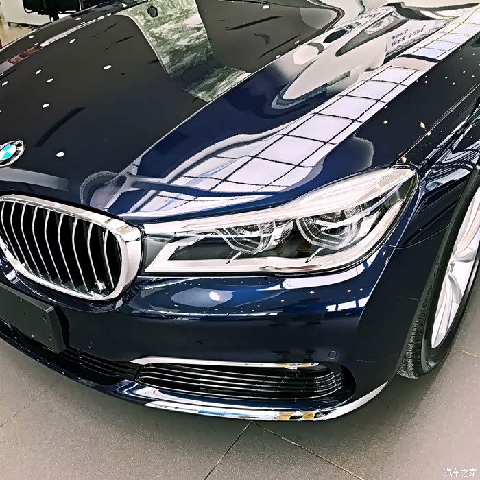 宝马730li领先版帝王蓝提车补充增加卓越外观的照片