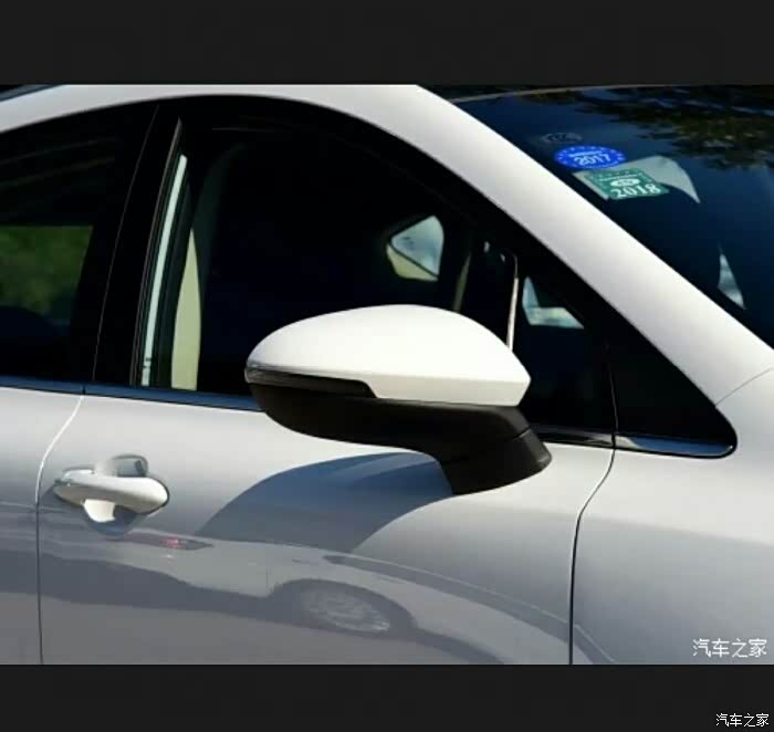 纠结a柱的三角窗