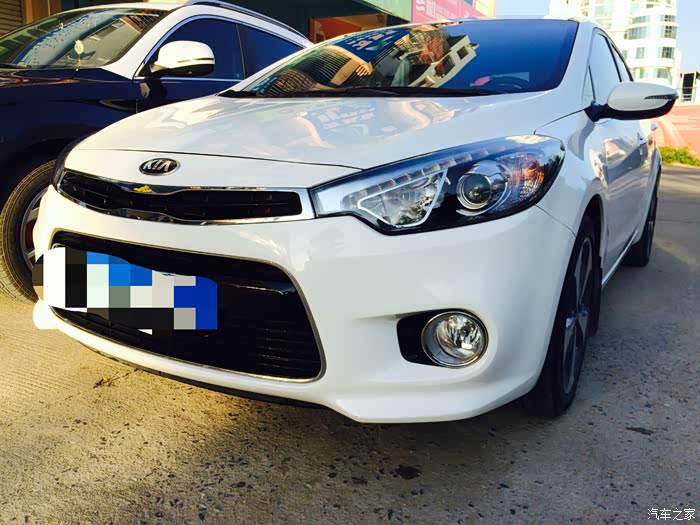 辣评起亚k3s,一款让你不后悔的两厢车!