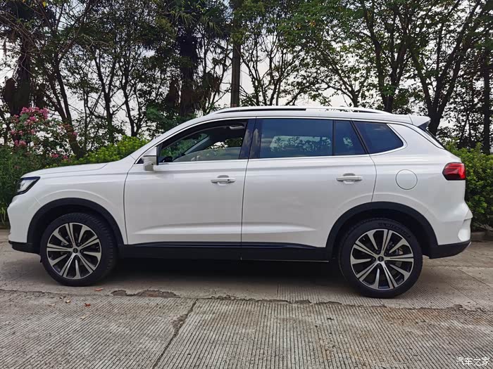 理性且淡定的选择2021款荣威rx5max20t顶配