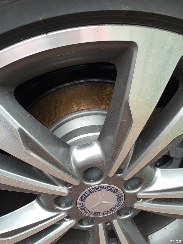 【图】e260时尚运动刹车盘锈蚀严重 正常吗_奔驰e级论坛_汽车之家论坛