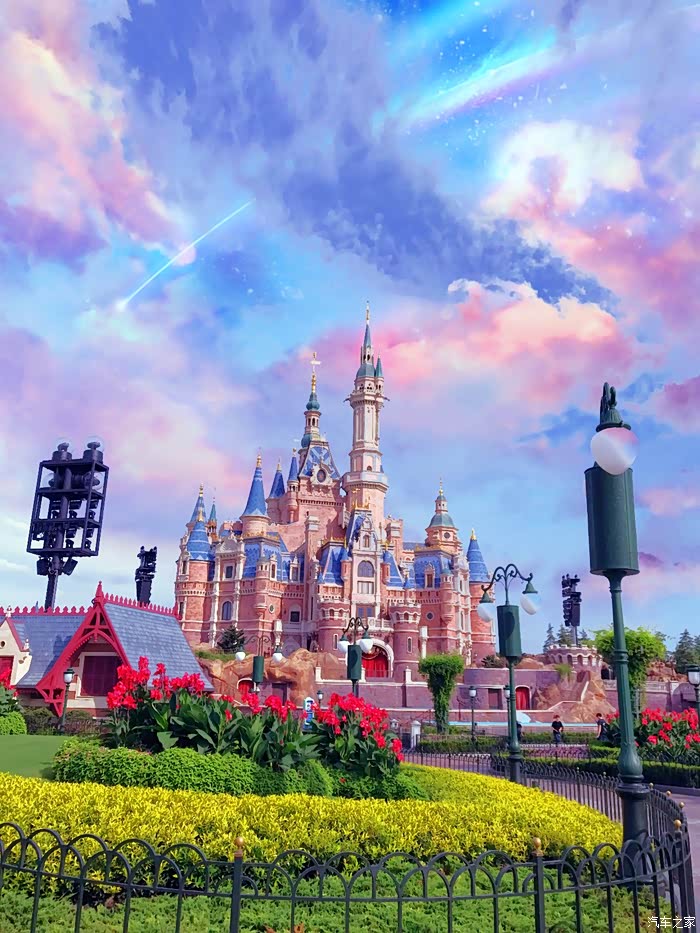 上海迪士尼tron