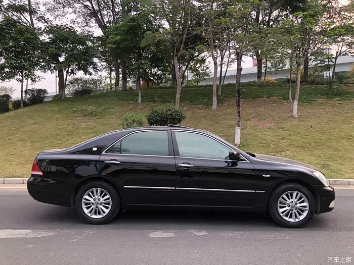 08年09款12代皇冠 深圳一手细节欣赏