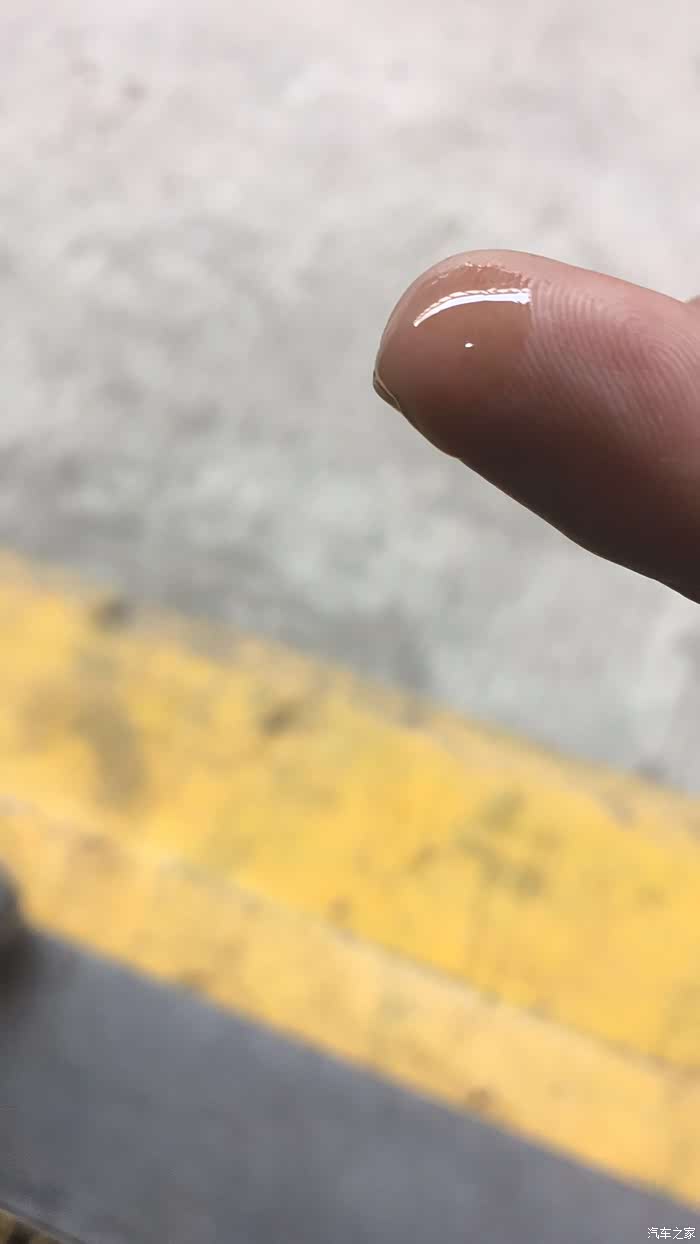 请问奔驰s350 w221 尾牙油多久需要更换