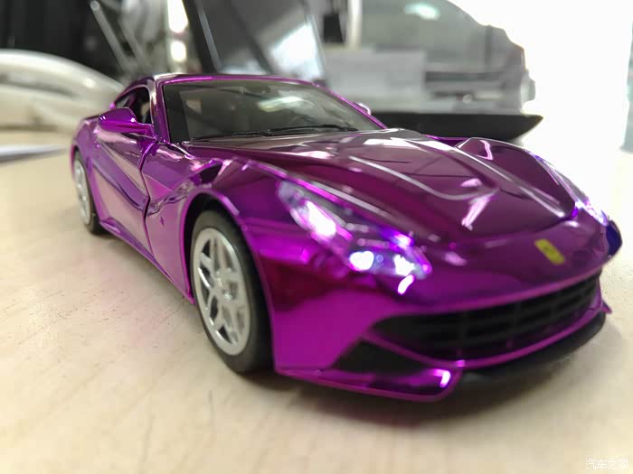 【模型】法拉利f12-电镀紫色