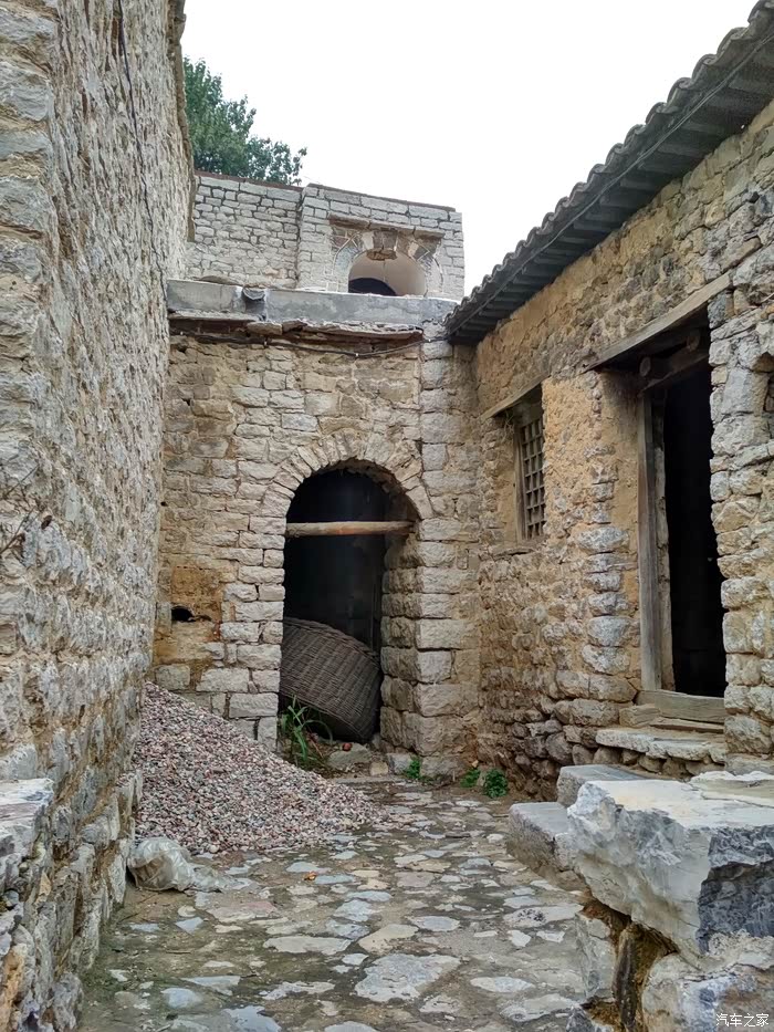 石家庄cs35车友会几百年历史的石头村