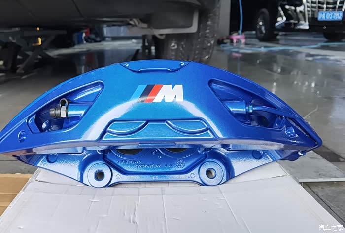 宝马x3施工蓝色高性能原厂卡钳上海老程