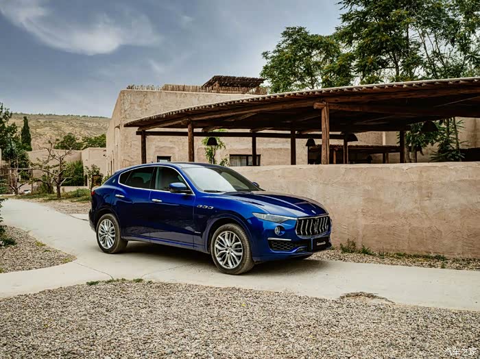 玛莎拉蒂 levante q4 granlusso