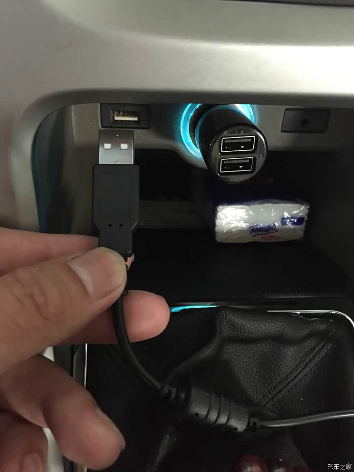 问一个行车记录仪接usb插口的问题求高手解惑