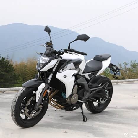 春风400nk和650nk定车遥遥无期,找遍太原也没有个卖隆鑫车的,真是郁闷