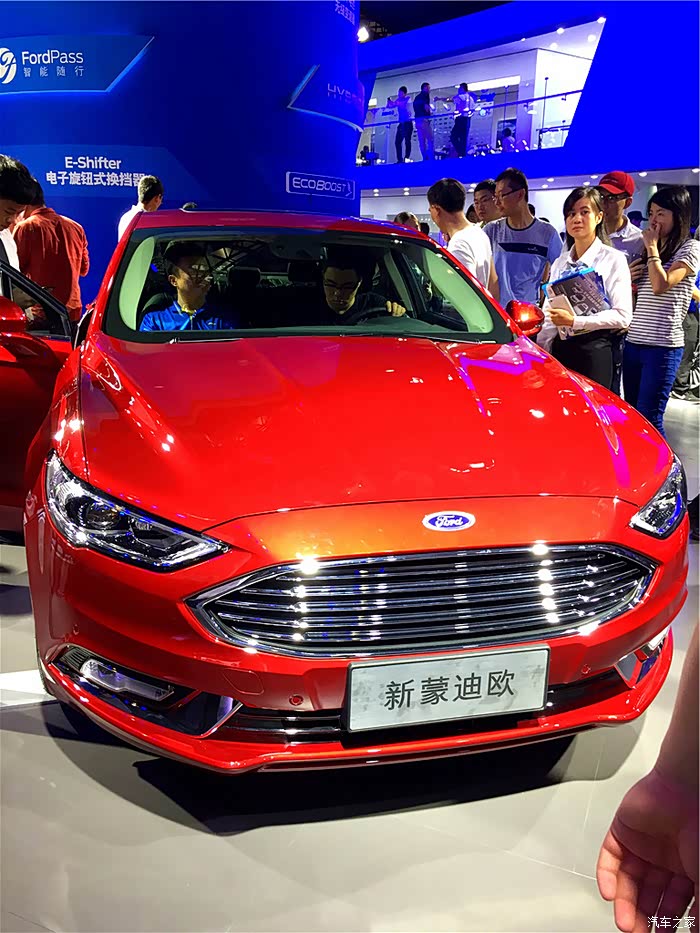 广州车展蒙部落自驾游车展为2017款新蒙迪欧喝彩