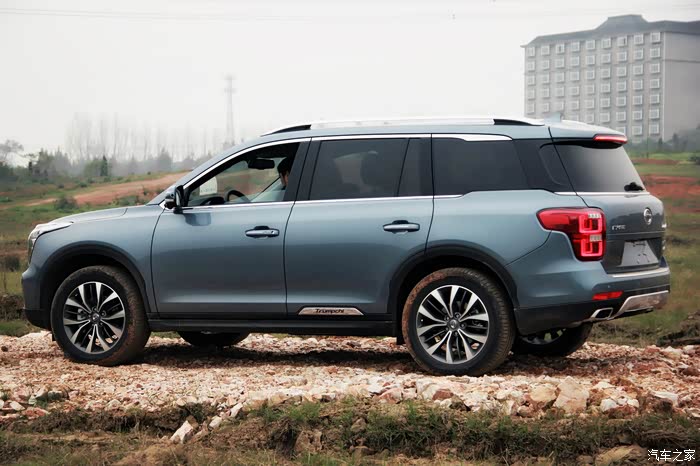 冰川蓝gs8欢喜提车,11月30号神气上路,精图答疑~~~_传祺gs8论坛_汽车