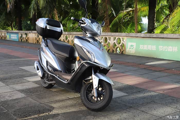 三年的豪爵vs125分享使用感受