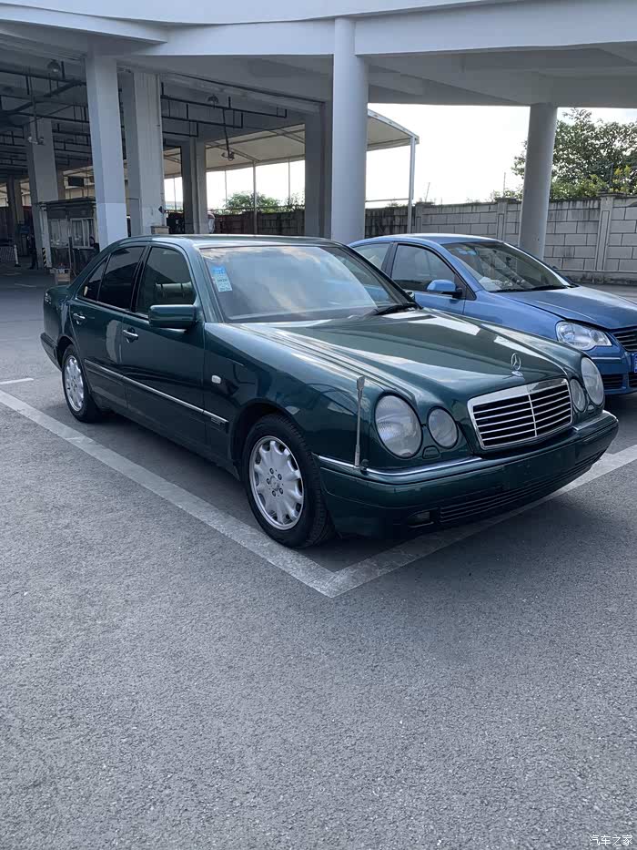 经典老e,奔驰四眼w210