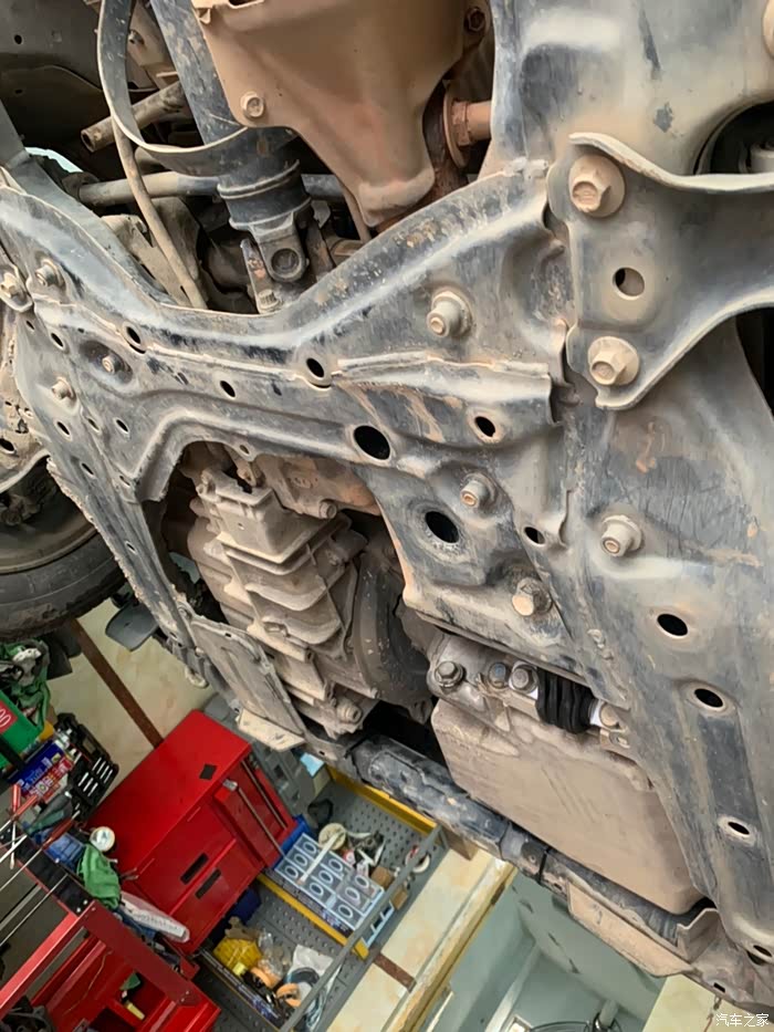 过完户保养保养10款crv,底盘也做做防锈再战几年不成问题.