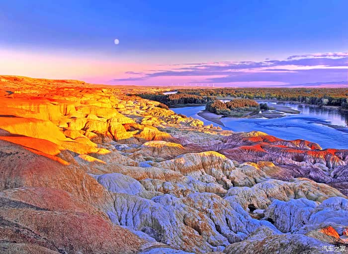 新疆布尔津五彩湾