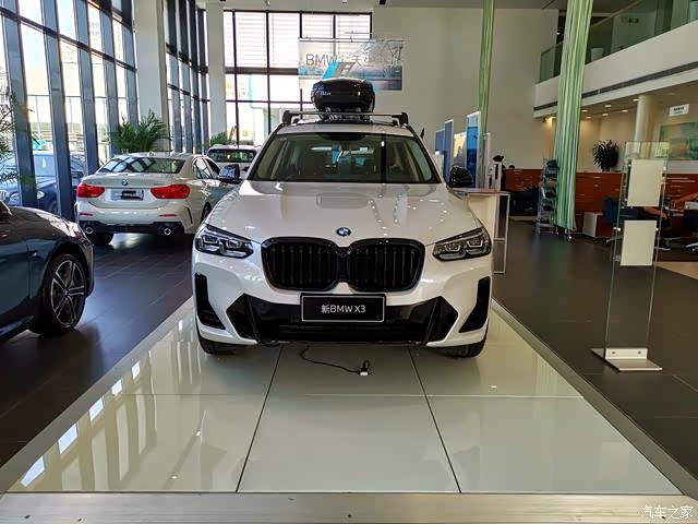 风格更精致 中期改款宝马x3到店实拍 曜夜套装一眼心动