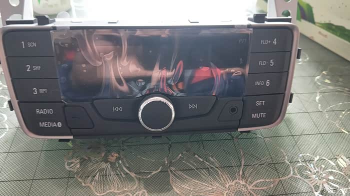 18新英朗别克原车收音机,有需要的没.