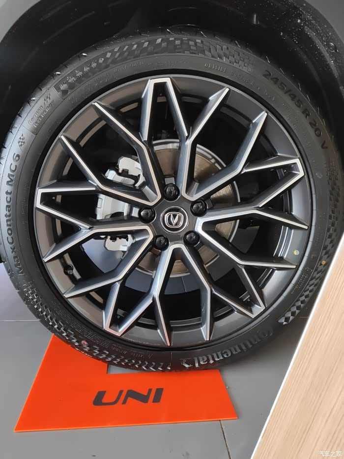 【图】unit新款轮毂_长安uni-t论坛_汽车之家论坛