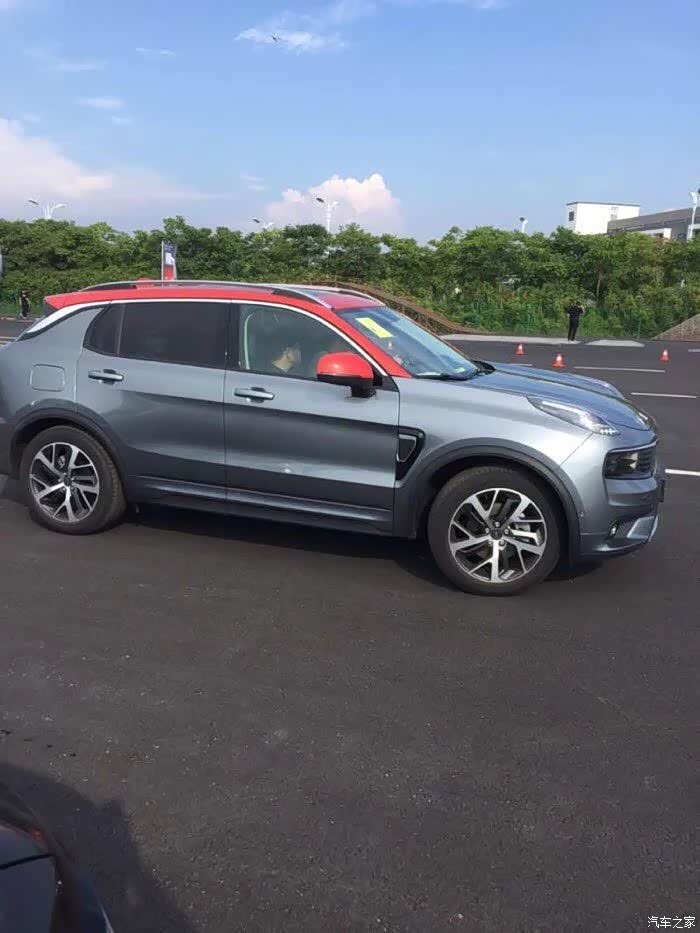 求灰色的领克01实车图,先谢谢啦