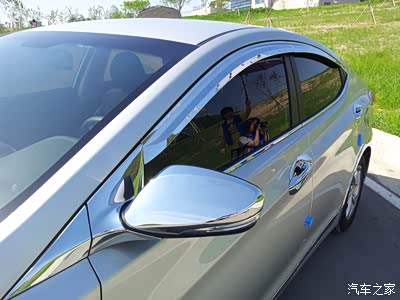 大家谁给小狼装了车窗晴雨挡和后视镜雨眉,说说感受.