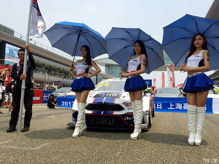 福特福克斯ctcc赛道体验#试驾福特福克斯 尽享上赛f1赛道魅力.