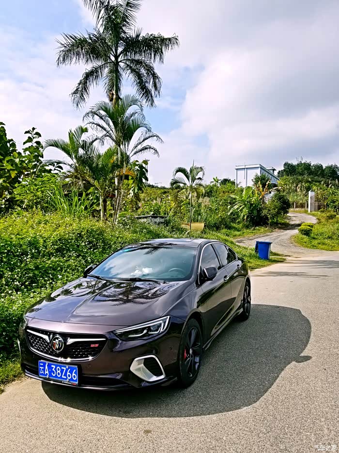 2017全新君威gs星空紫上海提车作业外加使用心得分享