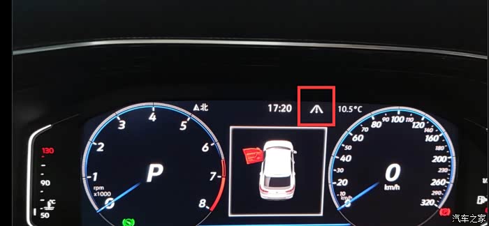 我是330旗舰,配置上没有车道保持系统,这个指示灯一启动就一直亮着