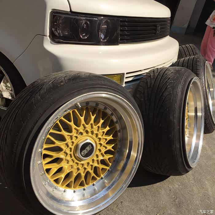 出售一套爆龟17寸bbs前后配轮毂