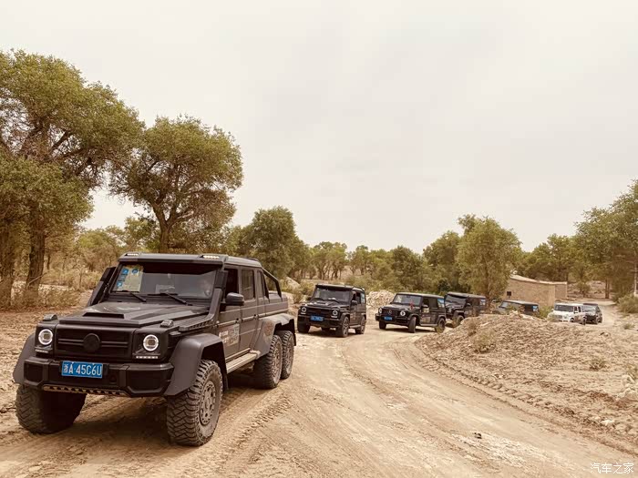 【图】大g中国俱乐部新疆公益行_奔驰g级论坛_汽车之家论坛