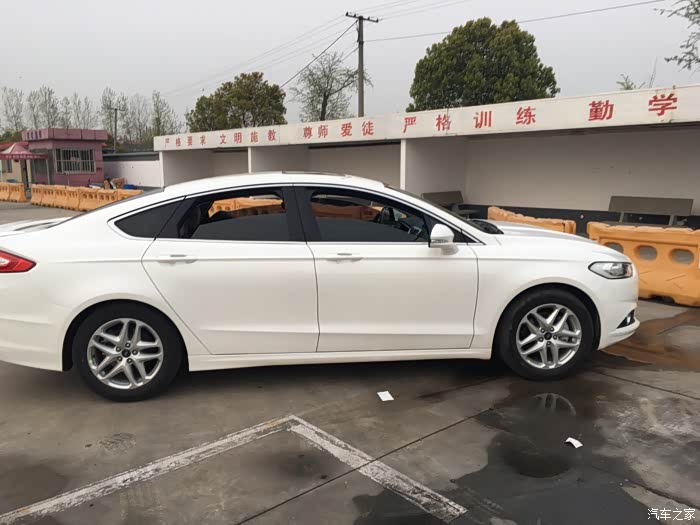 提了俩个多月了新蒙迪欧一直味道很重