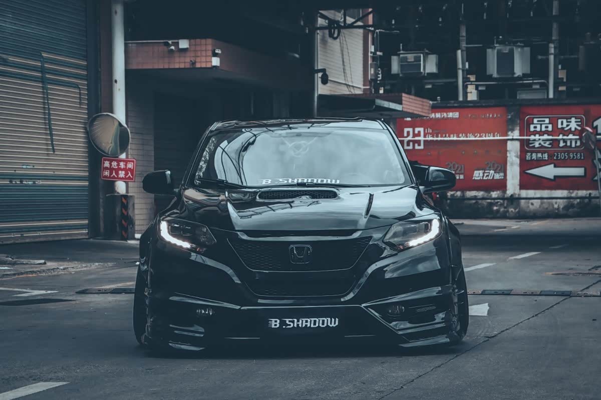 本田缤智气动低趴黑武士