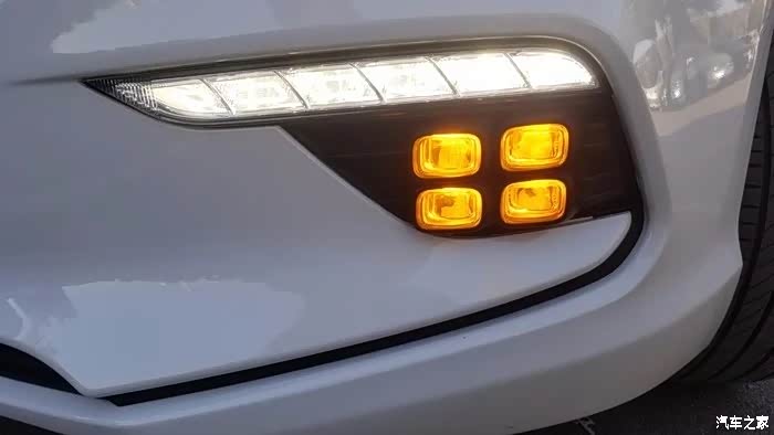 17款名图买了这个雾灯大家看看是不是鸡肋好看不好看