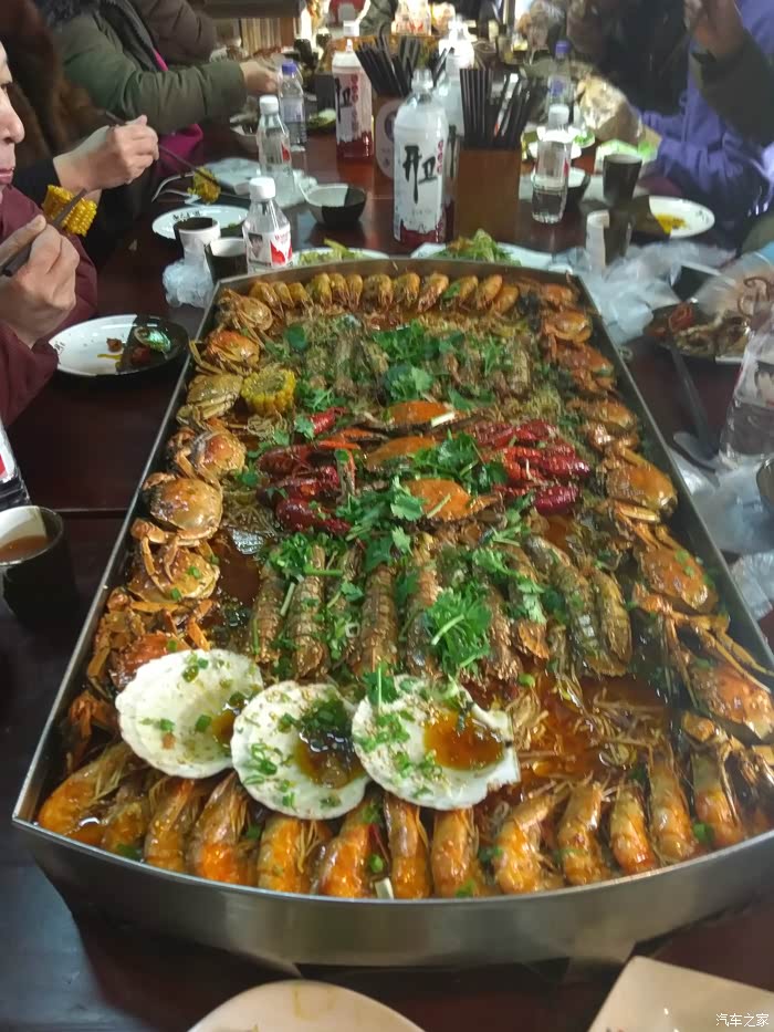 车友聚会吃大餐,欢欢乐乐迎新春!