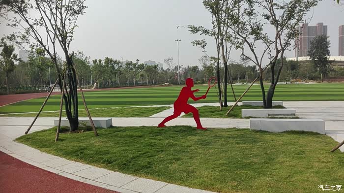 下午,观光市容,在中原路与马颊河