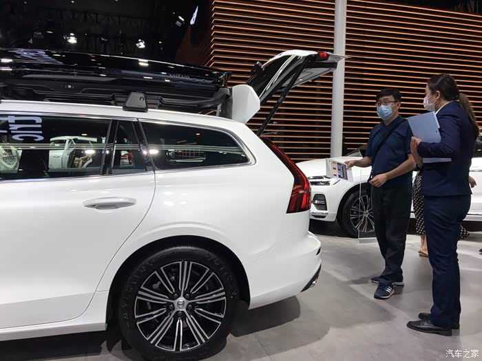 我的秀场我做主成都车展沃尔沃v60实拍分享